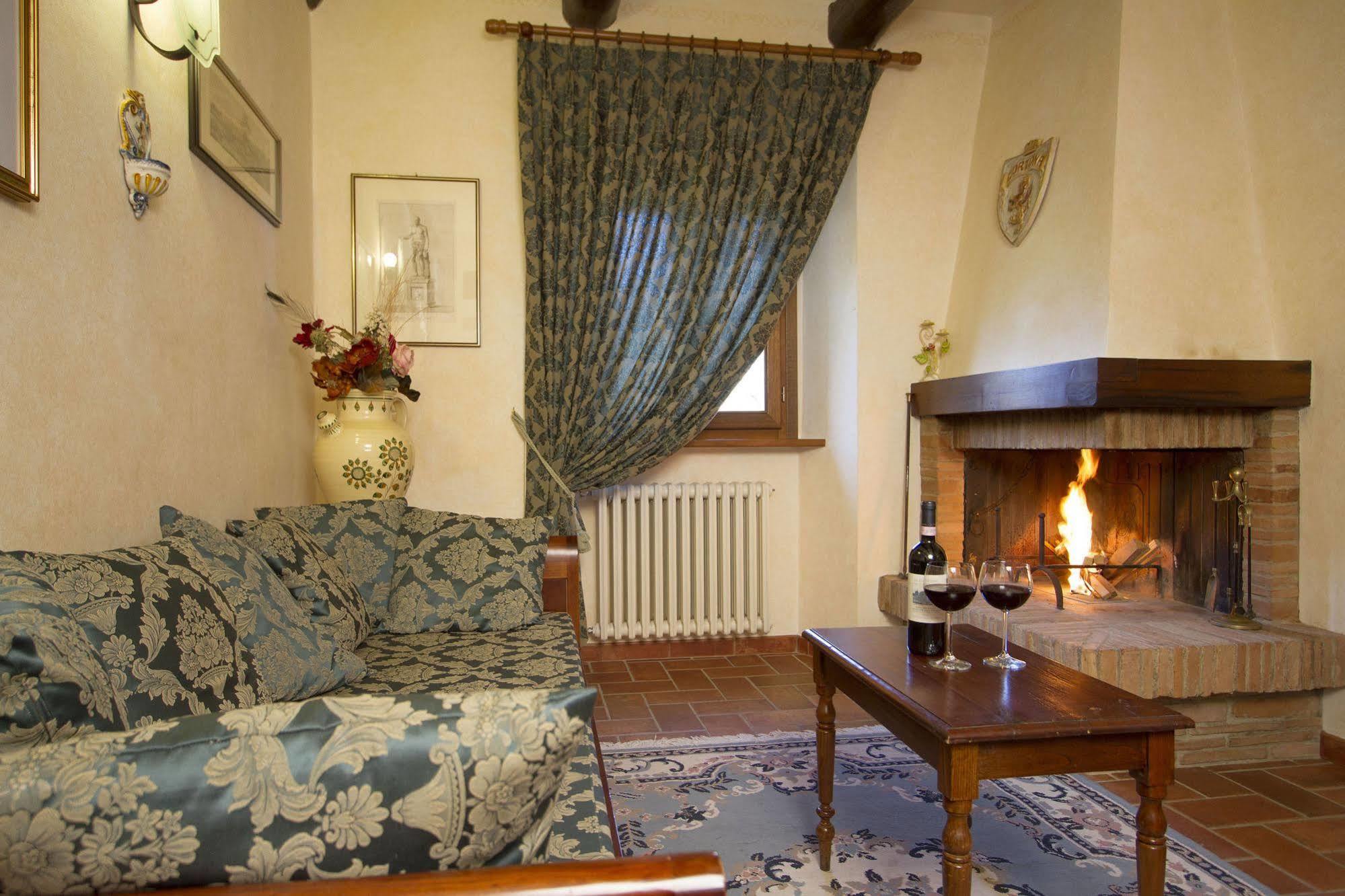 Rocca Di Pierle, Agriturismo Di Charme - Cortona Mercatale  Εξωτερικό φωτογραφία